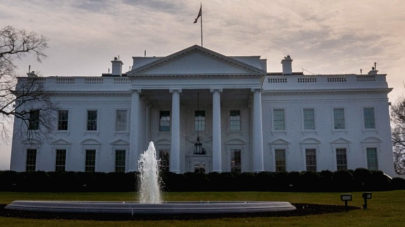 ΗΠΑ: Ο Λευκός Οίκος καταγγέλλει τους Δημοκρατικούς για «πλαστή αφήγηση» γύρω από τον Τραμπ μετά τη δημοσιοποίηση email του Τζέφρι Έπστιν