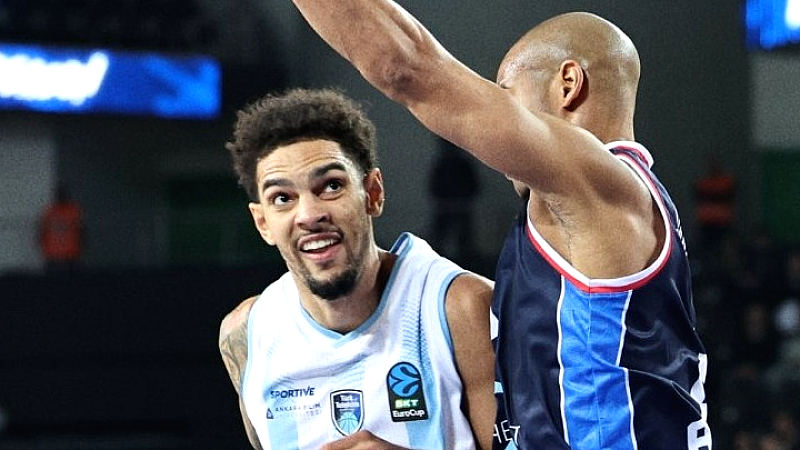 Κατέρρευσε στην Τουρκία ο Πανιώνιος