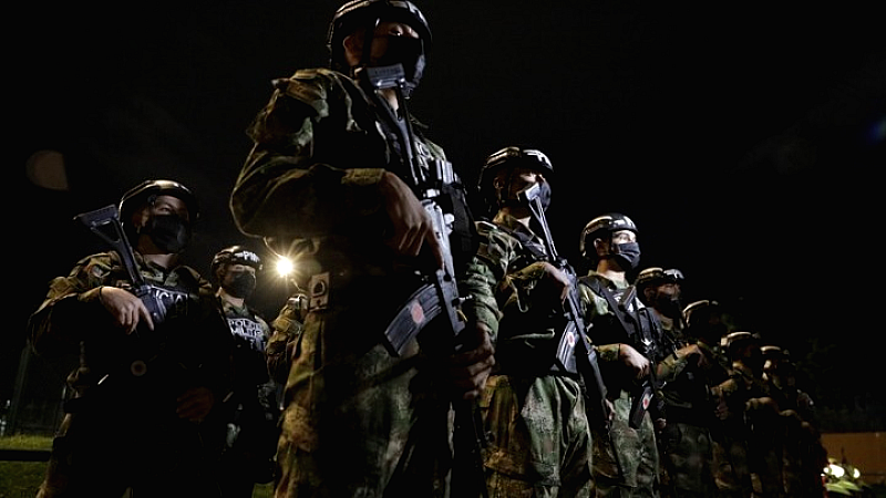 Κολομβία: Θρήνος για 15 ανήλικους που σκοτώθηκαν από στρατιωτικές επιθέσεις