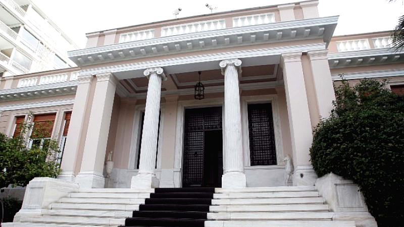 Σημαντικές προειδοποιήσεις για το ΠΑΣΟΚ από κυβερνητικές πηγές