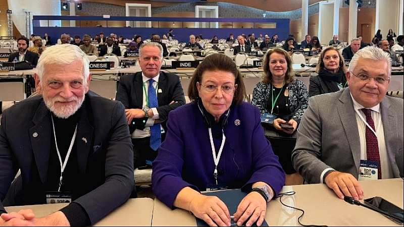Λ. Μενδώνη σε εκδήλωση της Μόνιμης Ελληνικής Αντιπροσωπείας της UNESCO: «Η ελληνική γλώσσα είναι πηγή υπερηφάνειας και θεματοφύλακες της οικουμενικής της απήχησης»