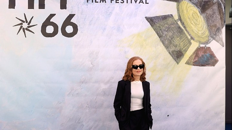 Ιζαμπέλ Ιπέρ: Βραβεύθηκε για την προσφορά της στον κινηματογράφο στην καρδιά της Θεσσαλονίκης