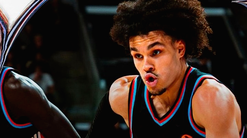 «Εντυπωσιακή ανατροπή για την Παρί στο Παρίσι»