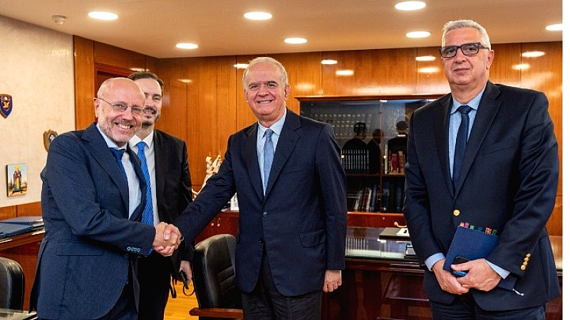 Μνημόνιο συνεργασίας μεταξύ ΥΠΡΟΠΟ, υπ. Υγείας και ΕΟΠΑΕ για την αντιμετώπιση των εξαρτήσεων στα σωφρονιστικά καταστήματα