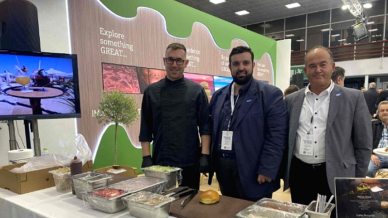 Γευστική εμπειρία με μπέργκερ από μύδια Μακρυγιάλου, γαρίδα Πλαταμώνα και μαύρο χοιρινό Ολύμπου