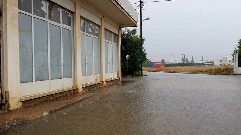 Σοβαρές καταστροφές στη Μυτιλήνη από την κακοκαιρία στην Καλλονή και τη Σκάλα