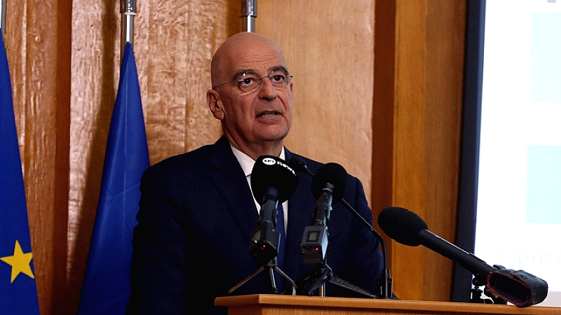 Ν. Δένδιας: Τιμάμε τη θυσία για τη Δημοκρατία στην 52η επέτειο του Πολυτεχνείου