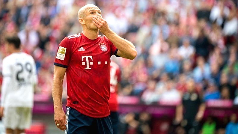 Νέα αρχή για τον Αριεν Ρόμπεν ως επαγγελματίας στο πάντελ