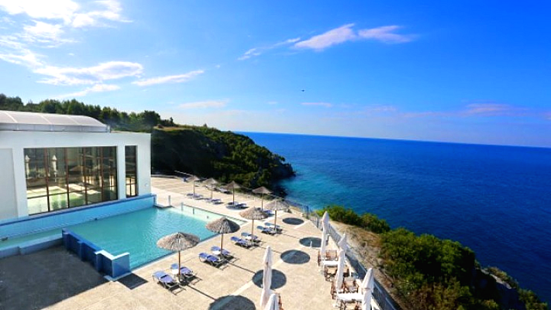 Nelios: Ισχυρή άνοδο σημειώνουν οι απευθείας online ξενοδοχειακές κρατήσεις στην Ελλάδα για το 2026