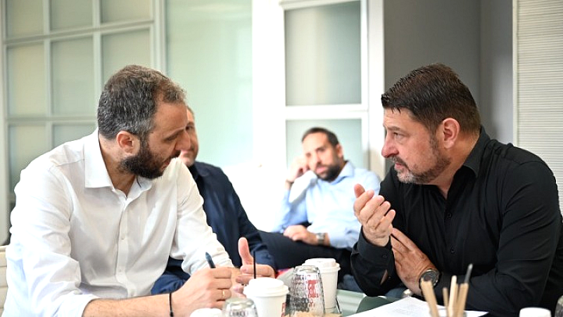 Επιθεώρηση έργων αντιπλημμυρικής θωράκισης και βιώσιμης κινητικότητας από τον Νίκο Χαρδαλιά στα Βριλήσσια