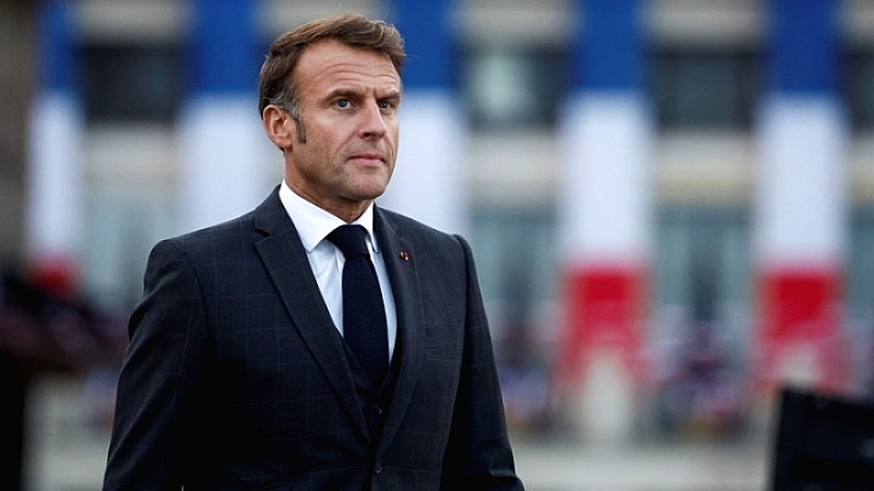 Ο Εμ. Μακρόν παρότρυνε τον Πρόεδρο της Συρίας να ενταχτεί στον διεθνή συνασπισμό εναντίον των τζιχαντιστών του Ισλαμικού Κράτους