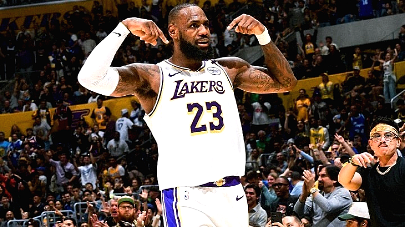 Ο ΛεΜπρον Τζέιμς επιστρέφει στις προπονήσεις μετά από τραυματισμό