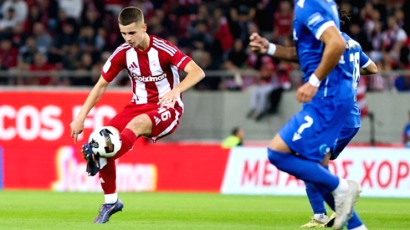 Ο Χρήστος Μουζακίτης κατακτά την κορυφή με το βραβείο Golden Boy Web