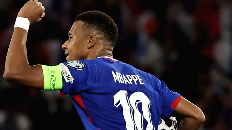 Ο Μπαπέ καταρρίπτει ρεκόρ και ακολουθεί τα χνάρια του Πελέ