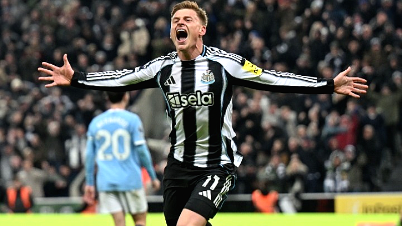 Η Νιούκαστλ νίκησε τη Σίτι, ανατρέποντας την πορεία της Λίβερπουλ