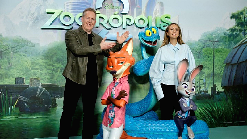 Ο Μπομπ Άιγκερ δανείζει τη φωνή του στον κινηματογραφικό κόσμο του «Zootopia 2»