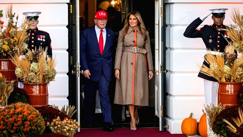 Η ανακαίνιση του μπάνιου του υπνοδωματίου Λίνκολν από τον πρόεδρο Τραμπ