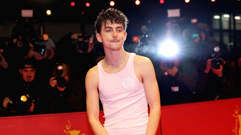 Ντεμπούτο του ράπερ EsDeeKid στο Billboard 200 και οι φήμες για τον Τίμοθι Σαλαμέ