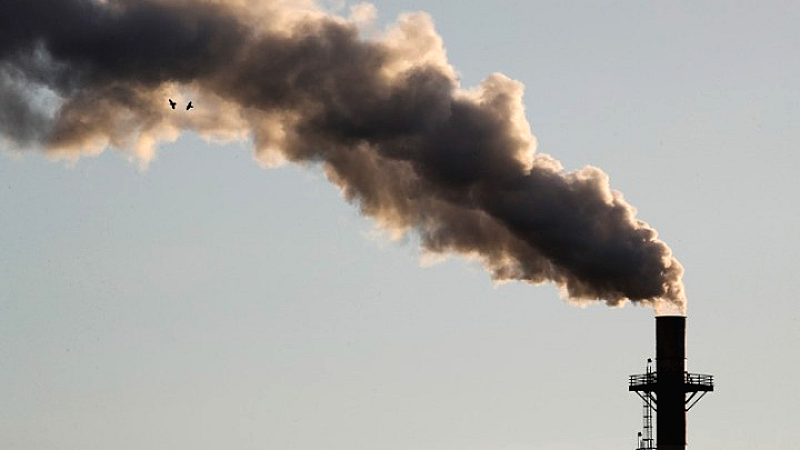 ΟΟΣΑ: Επιβράδυνση στις δράσεις κατά της κλιματικής κρίσης – Η Ευρώπη στην πρωτοκαθεδρία της μείωσης εκπομπών