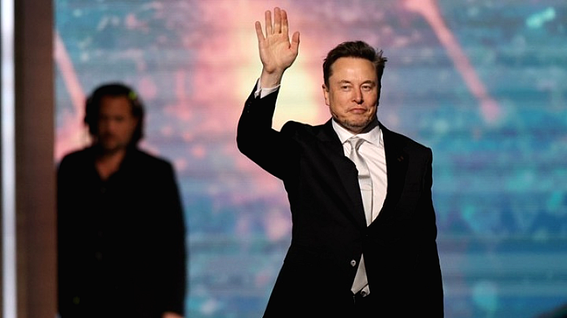 Οι μέτοχοι της Tesla εγκρίνουν πακέτο αμοιβών 1 τρισ. δολ. για τον Ίλον Μασκ