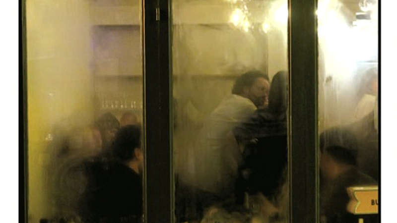 Οι αναμνήσεις στο θολό φως – Το νέο βιβλίο του Πατρίκ Μοντιανό «Η χορεύτρια»