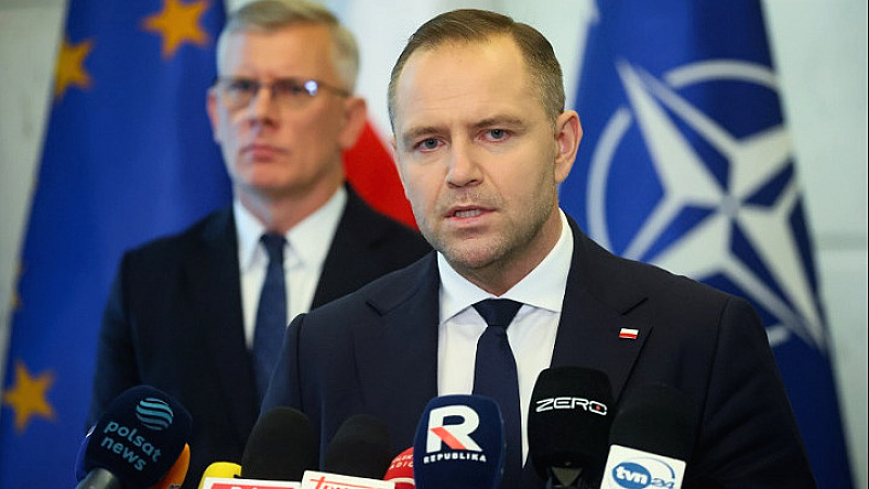 Οποιοδήποτε ειρηνευτικό σχέδιο για την Ουκρανία πρέπει να είναι αποδεκτό στο Κίεβο, δήλωσε ο Πολωνός πρόεδρος, Κ.Ναβρότσκι