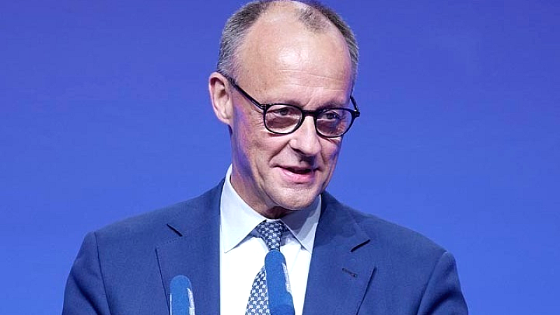 Αβεβαιότητα για τη συμφωνία Ουκρανίας: Επιφυλάξεις του Μερτς έως την Πέμπτη