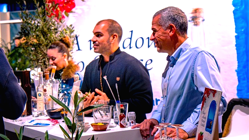 Ούζο Πλωμαρίου: Εντυπωσιακή παρουσία στη διεθνή έκθεση The Art of Drinks 2025