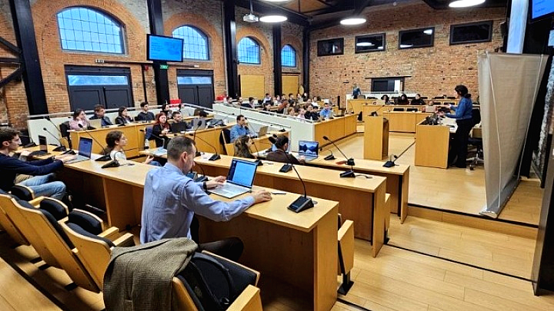 Εκπαίδευση 500 φοιτητών και ερευνητών σε Τεχνητή Νοημοσύνη στη Θεσσαλονίκη