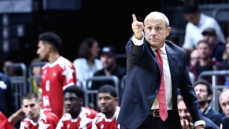 Παραίτηση-έκπληξη από τον Μεσίνα στην Αρμάνι Μιλάνο