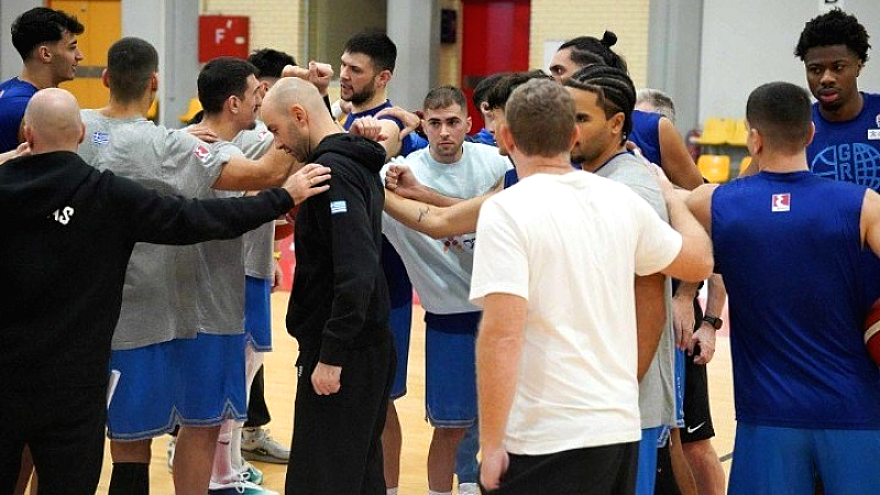 Εθνική ομάδα: Προπόνηση στο βοηθητικό του ΣΕΦ λόγω πλημμύρας