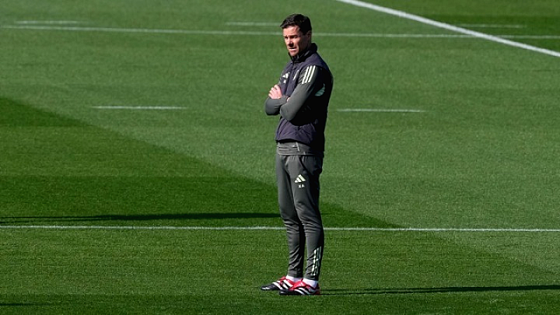 Ρεάλ Μαδρίτης: Τα άγχη και οι προκλήσεις του Αλόνσο στα αποδυτήρια