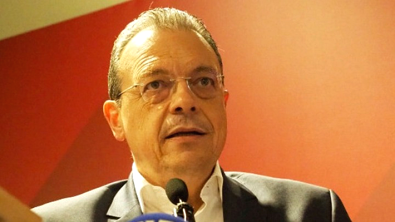 Φάμελλος: Ο Μητσοτάκης αποφεύγει τους αγρότες μέσω της πίσω πόρτας