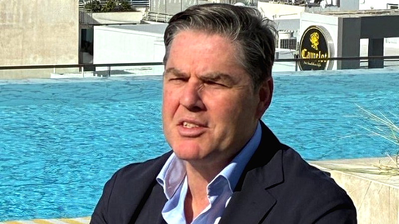 Ο Ρίτσαρντ Μάστερς στο ΑΠΕ-ΜΠΕ: «Το ποδόσφαιρο δεν είναι τίποτα χωρίς τους φιλάθλους του»