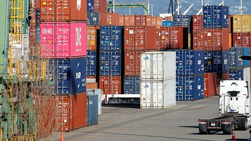 Αμερικανικοί δασμοί σε φορτηγά και λεωφορεία: Νέες επιβαρύνσεις από σήμερα