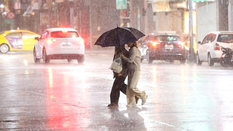 Συναγερμός στην Πολιτική Προστασία για την κακοκαιρία ADEL σε Βόρειο Αιγαίο και Δωδεκάνησα – Ετοιμότητα και στην Αττική