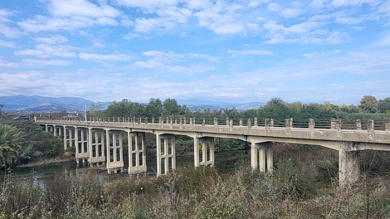 Σκύδρα: Απαραίτητες μελέτες πριν την αποκατάσταση της γέφυρας Αρσενίου