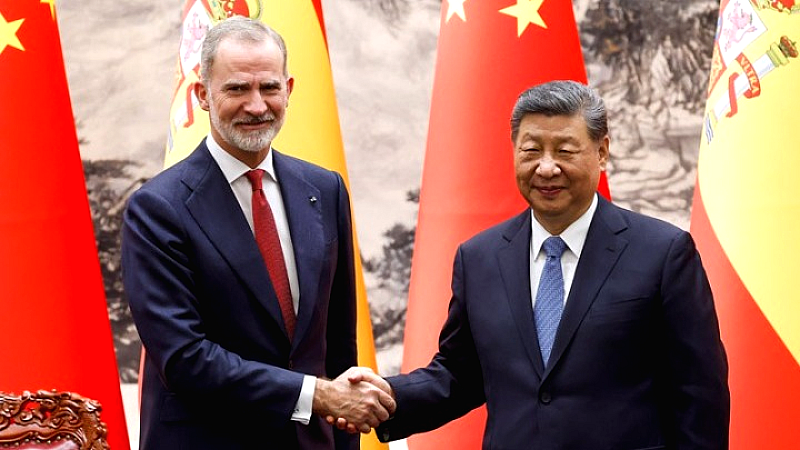 Στην Κίνα ο βασιλιάς της Ισπανίας, 18 χρόνια μετά τον πατέρα του, με στόχο την ενίσχυση των διμερών δεσμών