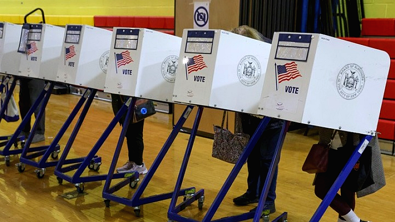 Η προεκλογική κούρσα για τη δημαρχία της Νέας Υόρκης φτάνει στην κρίσιμη φάση της