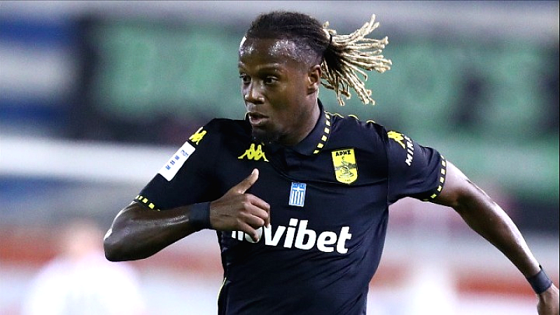 Συζητήσεις για τη μετακίνηση του Μεντίλ στη Γουιντάντ