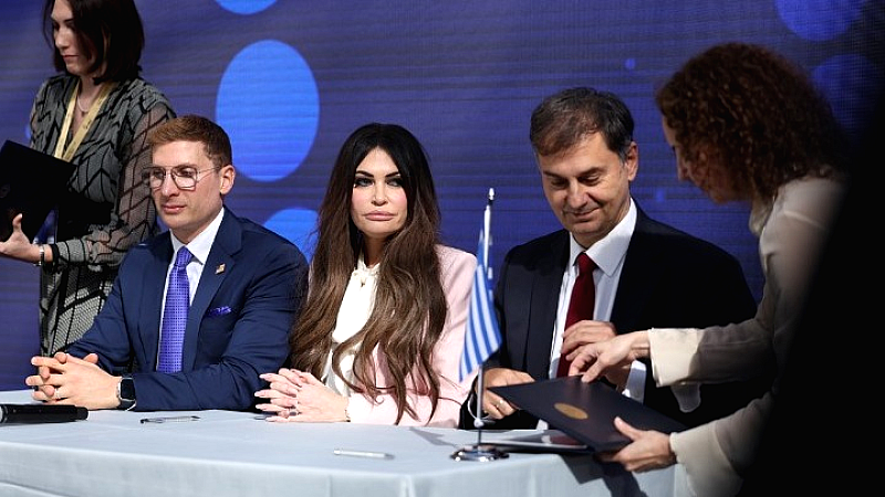 Ενίσχυση της οικονομικής συνεργασίας Ελλάδας-ΗΠΑ μέσα από τη συμφωνία για την τεχνητή νοημοσύνη