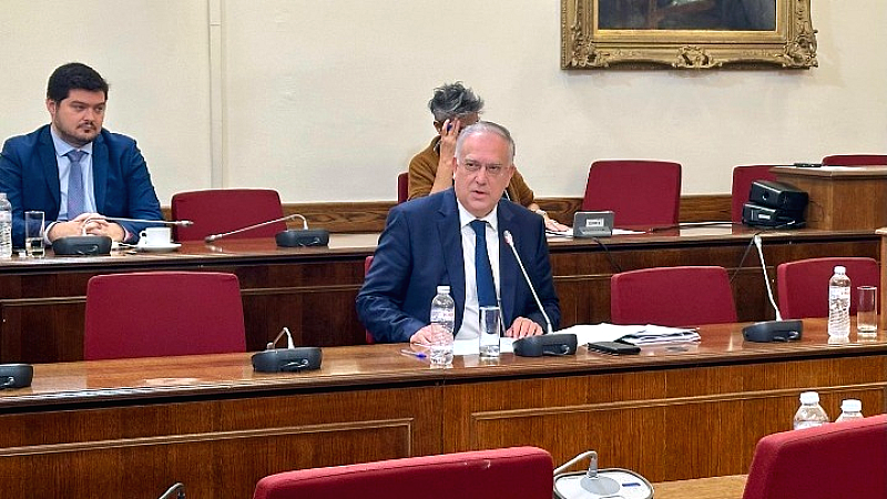 Τάκης Θεοδωρικάκος: Ενισχύουμε την προστασία του καταναλωτή με τη νέα Ανεξάρτητη Αρχή