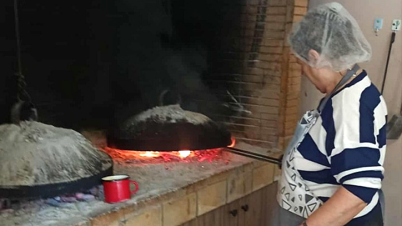 Ταξίδι στον χρόνο μέσα από τις παραδοσιακές πίτες της Μαρίας