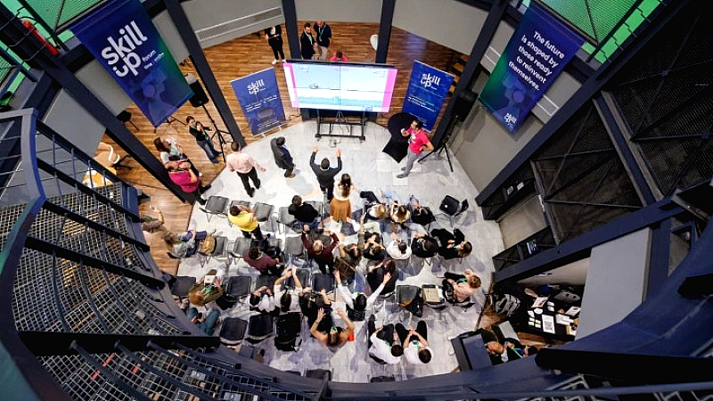 Νέες ισορροπίες στην εργασία: Τεχνολογία και άνθρωπος στο SkillUp Forum