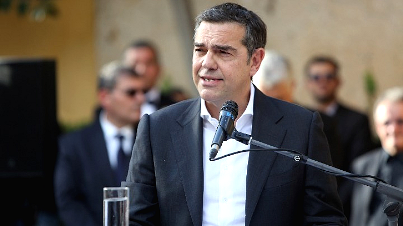 Εκδηλώθηκε η πολιτική κηδεία του Αλ. Φλαμπουράρη – Ο επικήδειος λόγος του Αλέξη Τσίπρα