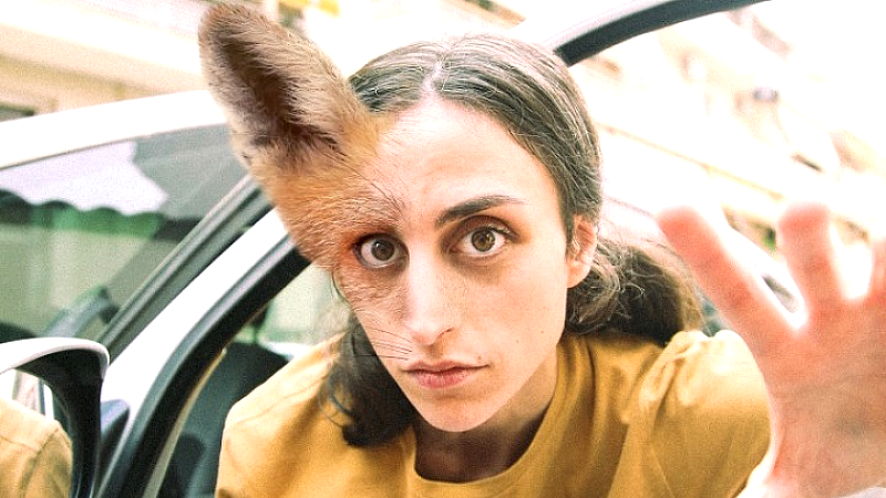 Το COW | DEER «βάζει στο επίκεντρο τα ζώα», λέει στο ΑΠΕ-ΜΠΕ η Ειρήνη Φαναριώτη για την πρωτοποριακή παράσταση στο Εθνικό Θέατρο