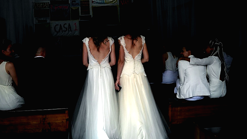 Δικαστήριο της ΕΕ: Υποχρεωτική αναγνώριση γάμου μεταξύ ατόμων του ιδίου φύλου σε όλα τα κράτη μέλη