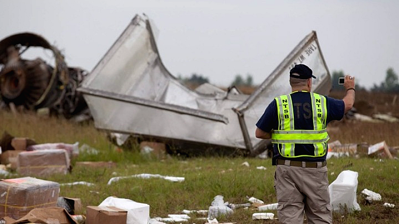 Συντριβή αεροσκάφους της UPS: Τουλάχιστον 7 νεκροί στη Λούιβιλ