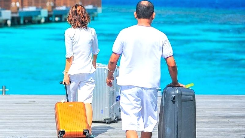 Σημαντική αύξηση στα τουριστικά έσοδα που ξεπέρασαν τα 20 δισ. ευρώ το εννεάμηνο