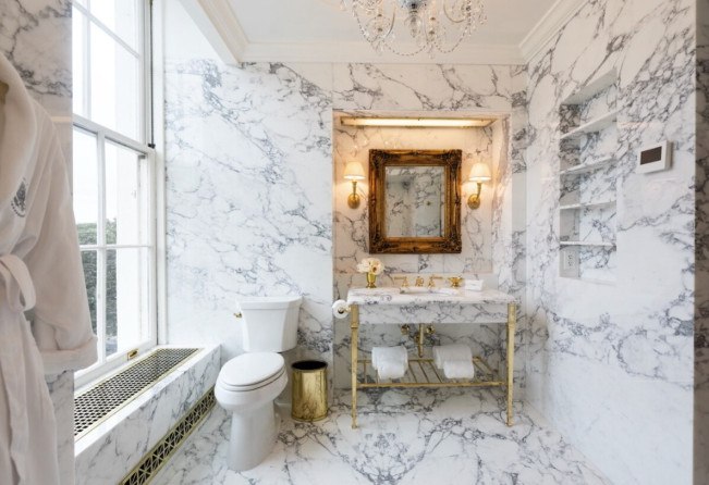 Ο Τραμπ ανακαίνισε το μπάνιο του Λίνκολν στον Λευκό Οίκο